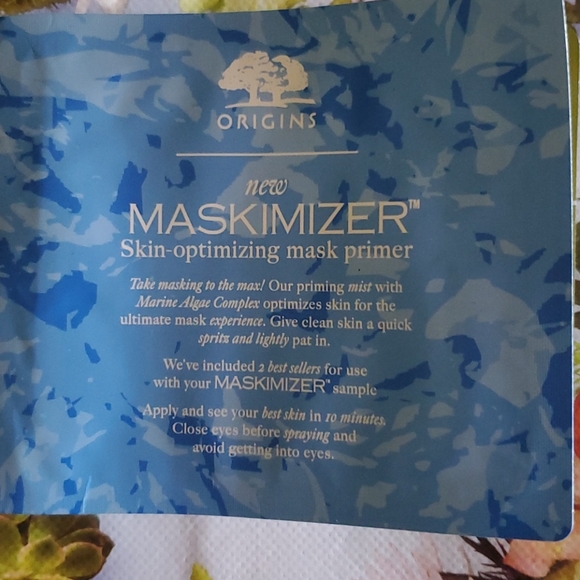 ORIGINS MEGA-MUSHROOM RELIEF & RESILIENCE - NEW - Picture 4 of 7